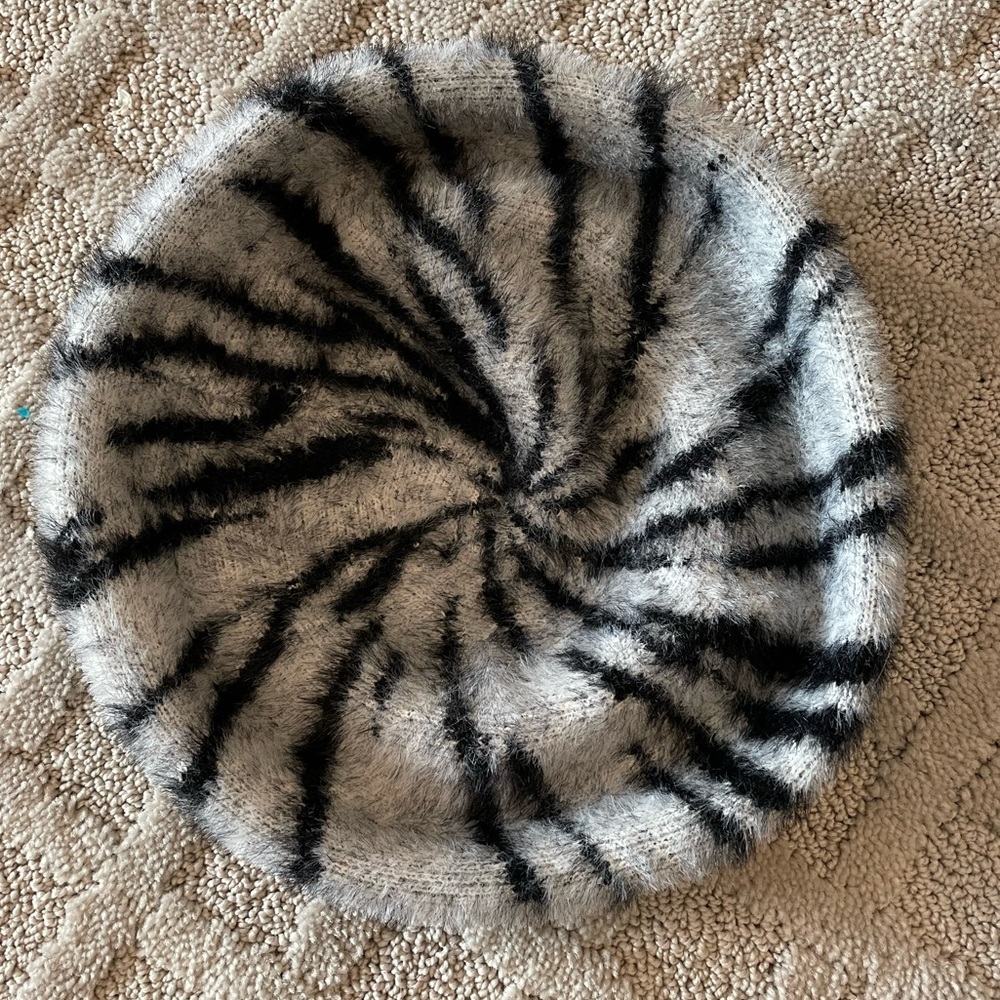 Urban outfitters animal / zebra print beret, NWOT